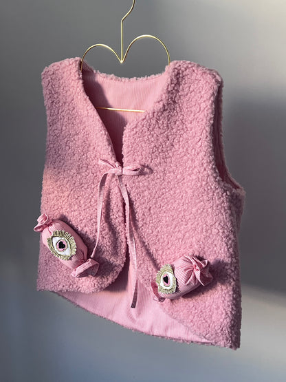 Rožinė liemenė - Saldainis