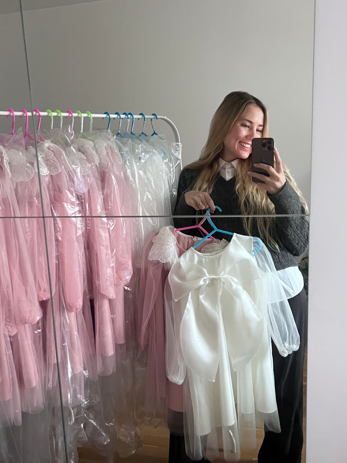 Mergaitiška suknelė - kaspinėlis ilgomis rankovėmis